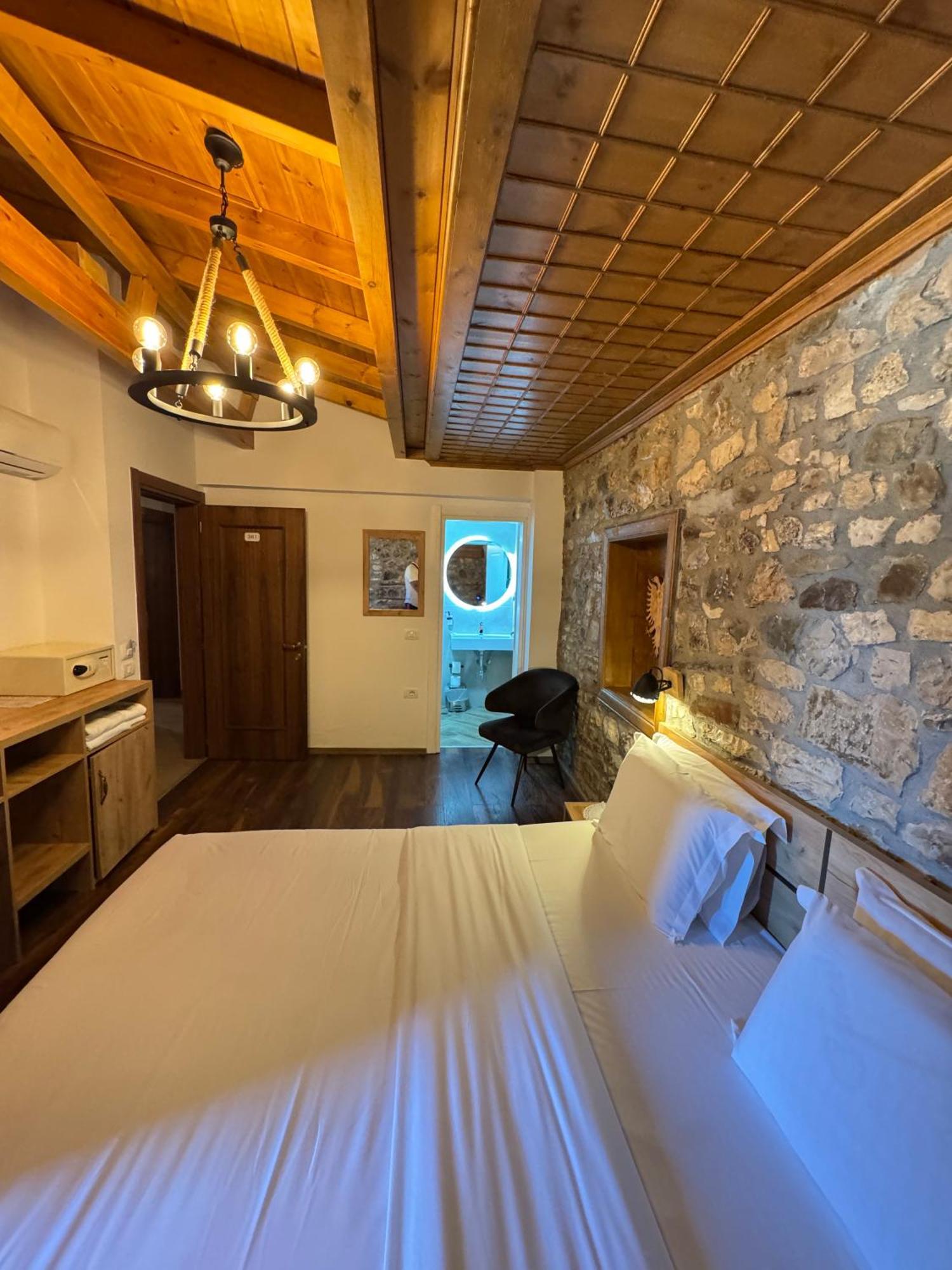 Hotel Ansel Berat Eksteriør billede