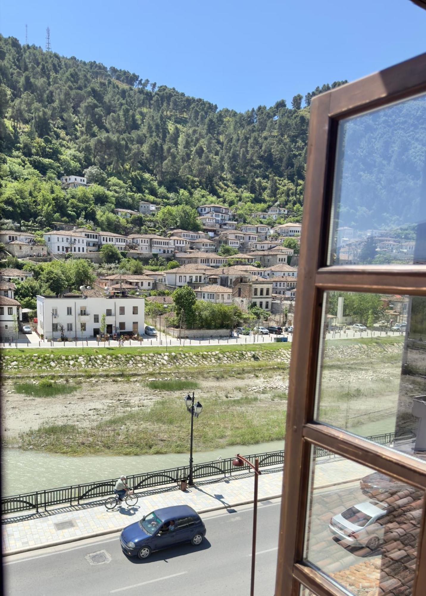 Hotel Ansel Berat Eksteriør billede