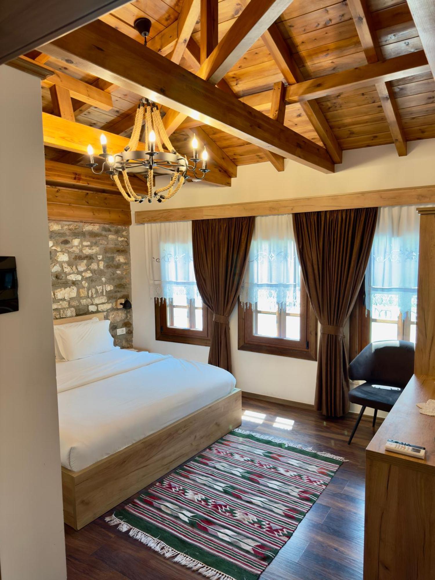 Hotel Ansel Berat Eksteriør billede